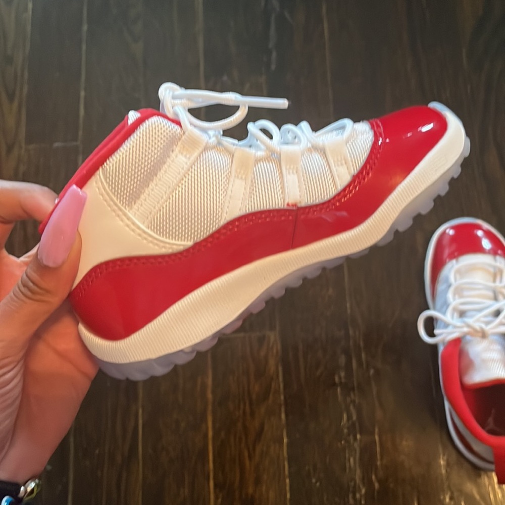 Children Cherry 11’s